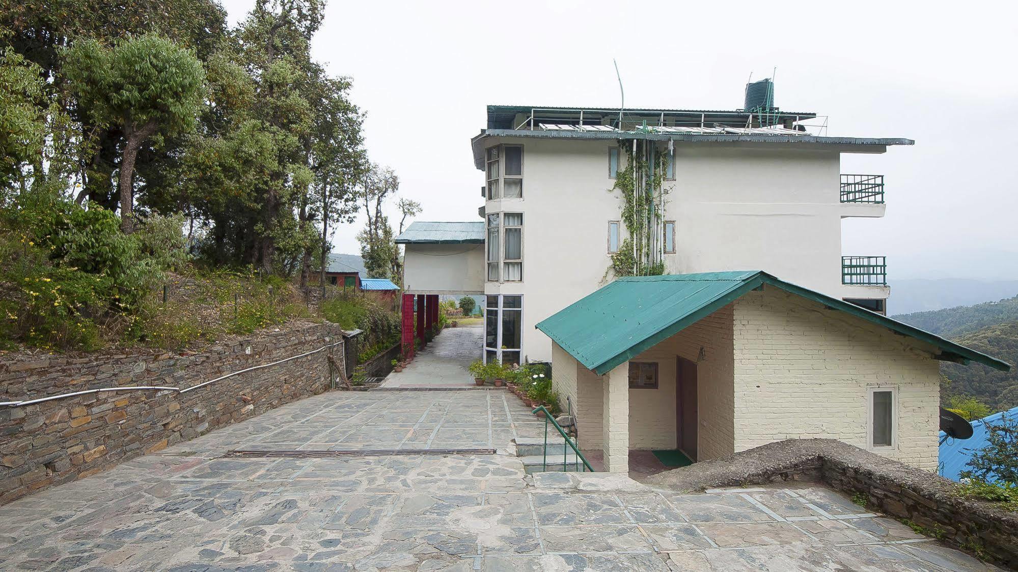 Natureraga Fernhill Resort Chail Eksteriør billede