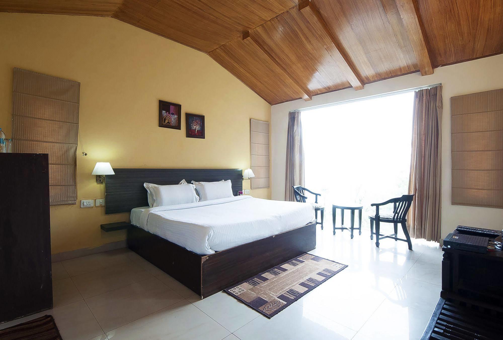 Natureraga Fernhill Resort Chail Eksteriør billede
