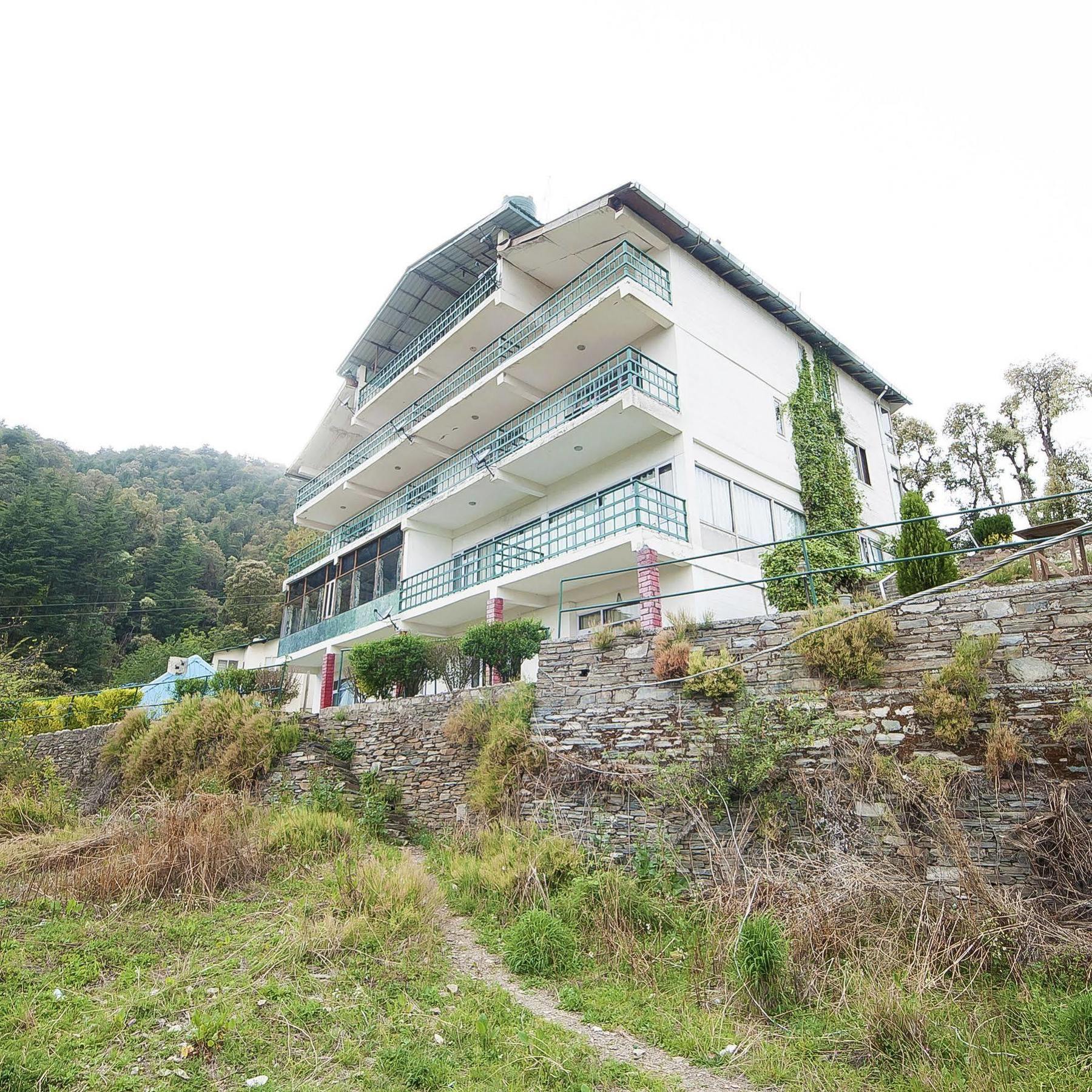 Natureraga Fernhill Resort Chail Eksteriør billede